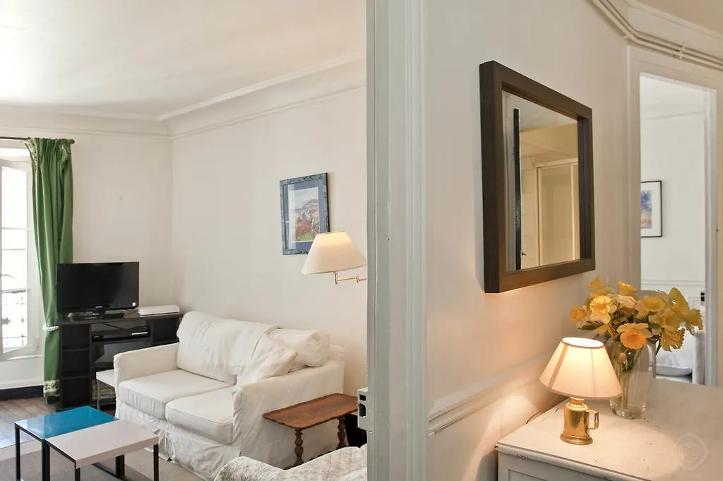 Classy St. Germain Apartment Paris